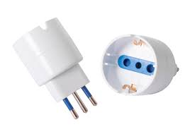 ADAPTADOR ENCHUFE SCHUKO 16 A 10 AMP.